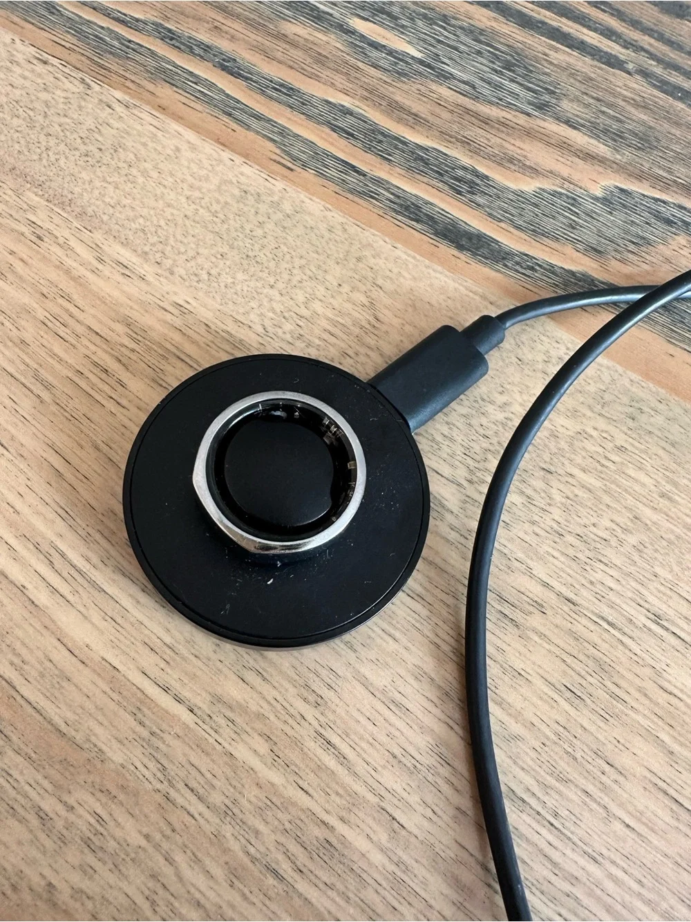 Oura Black Silver Charging Dock